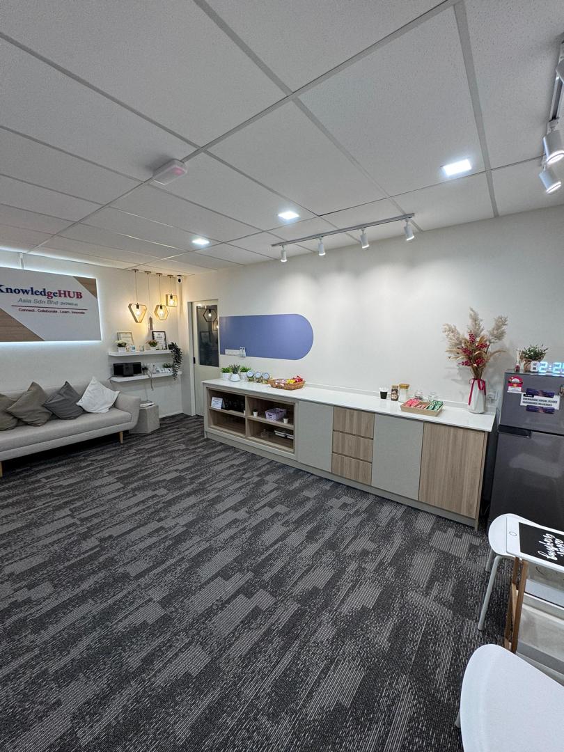 WhatsApp Image 2025-12-09 at 15.33.06 first-img